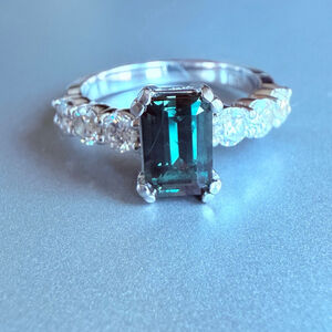 Estate 18K White Gold 1.93 CT Alexandrite & .82 TCW Diamond Channel Set Ring